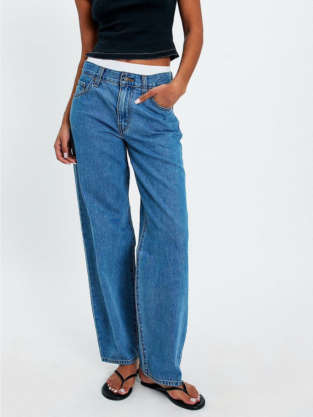 Levi’s Baggy Dad Jean - Picture 3 of 3